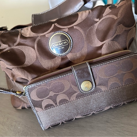 Coach Brown Women's Hobo bag with matching wallet - Picture 1 of 11